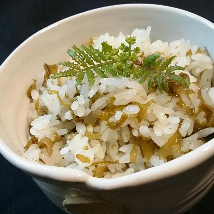 生わかめで作ります。わかめご飯